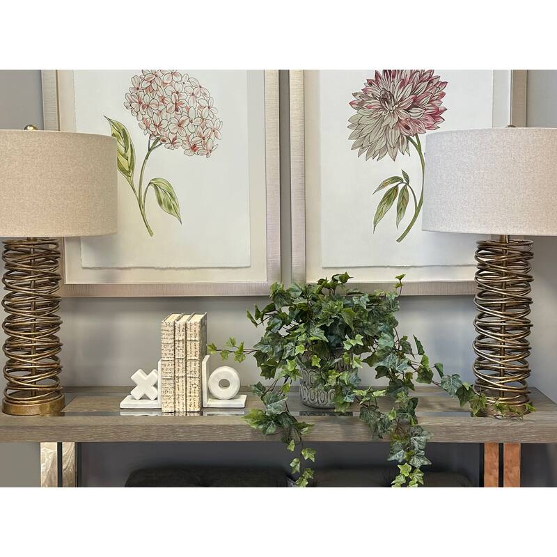 Ivy Arrangement in a Ceramic Pot - Green