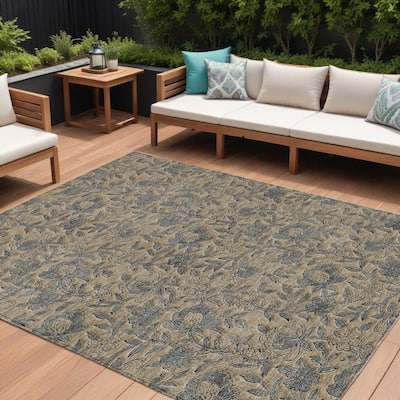 HomeRoots Floral Transitional Rectangle Outdoor Rug