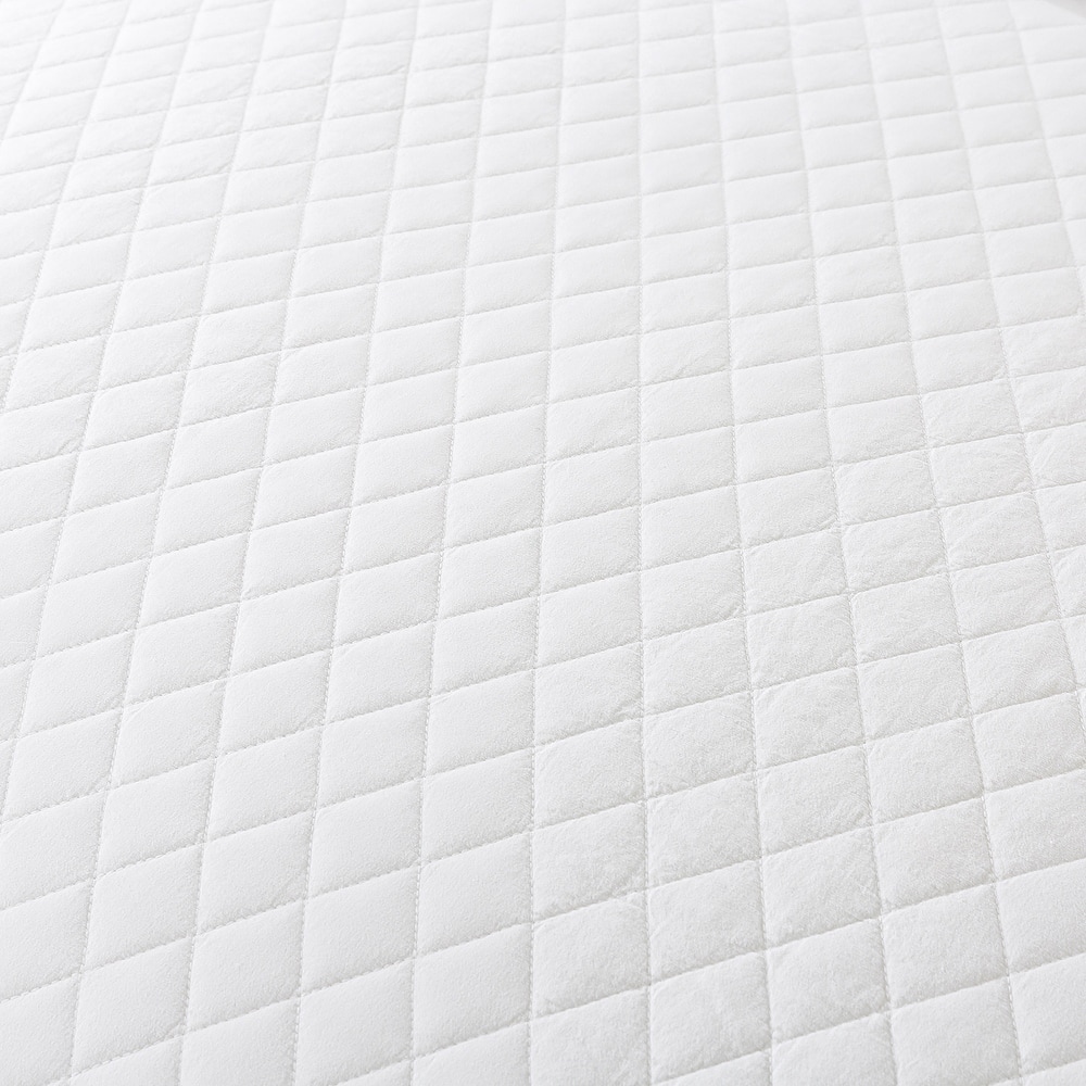 3 Piece Ruffle Quilt Set