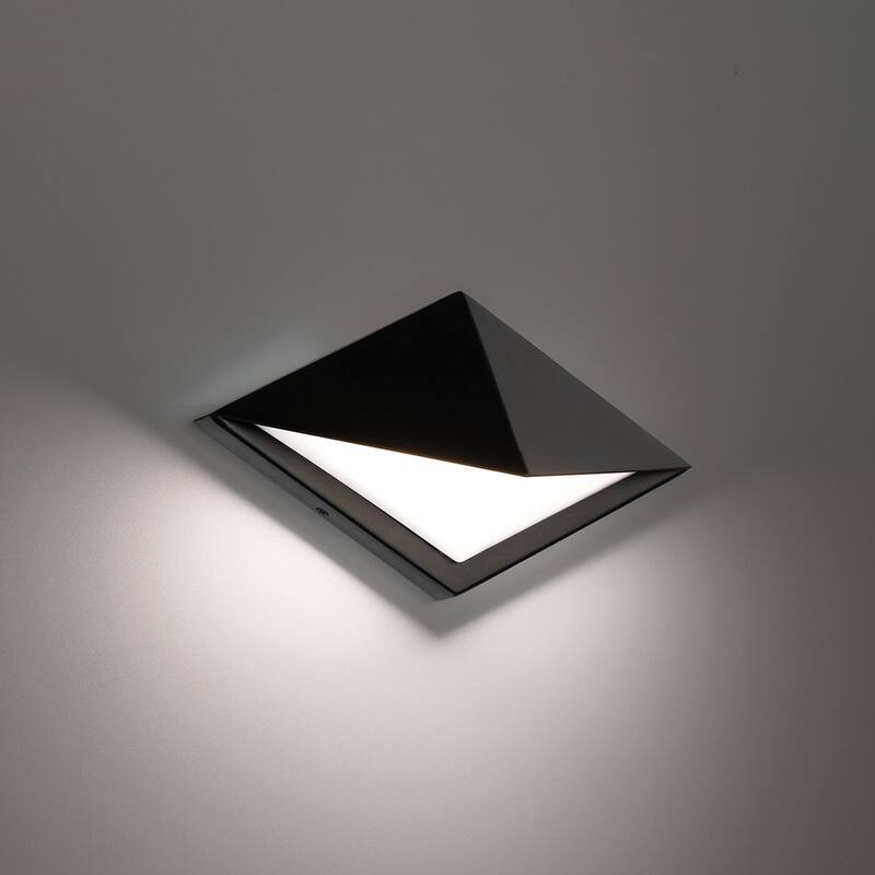 Pique 7in LED Outdoor Wall Sconce 2700K in Black - 7