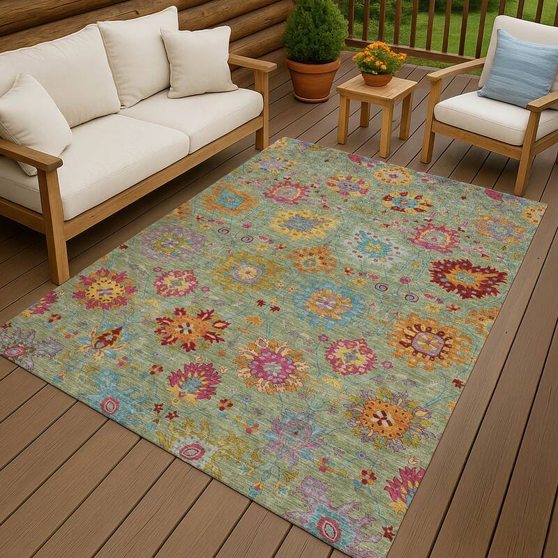 Machine Washable Indoor/ Outdoor Traditional Kashan Chantille Rug
