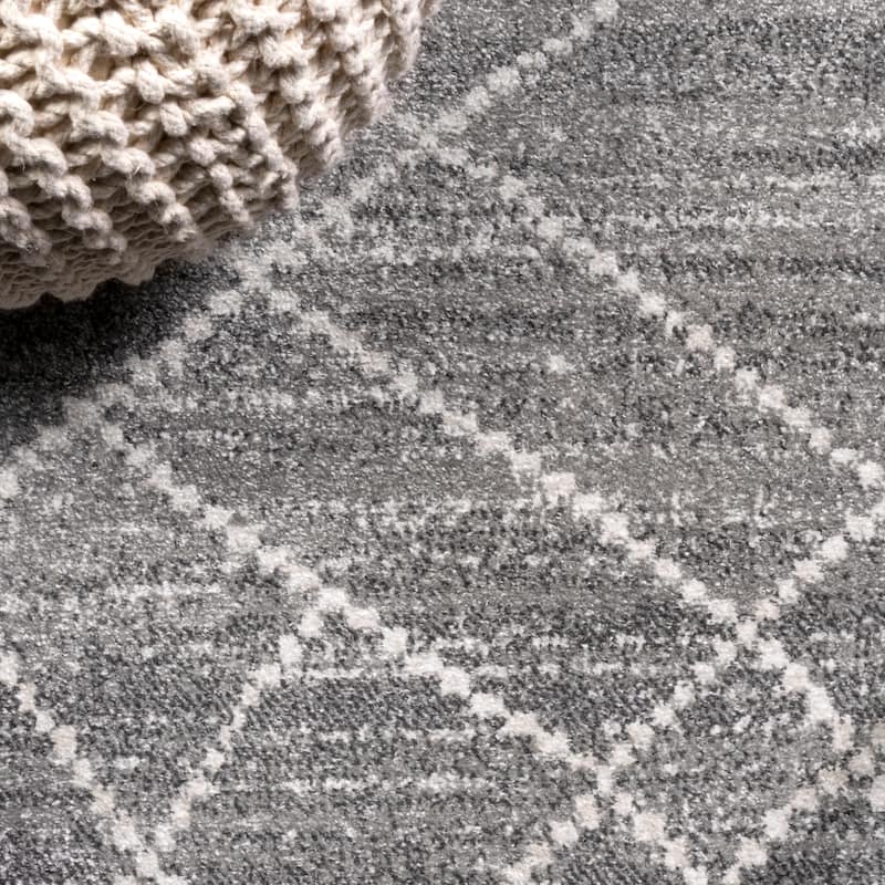 JONATHAN Y Ifrane Moroccan Modern Diamond Area Rug