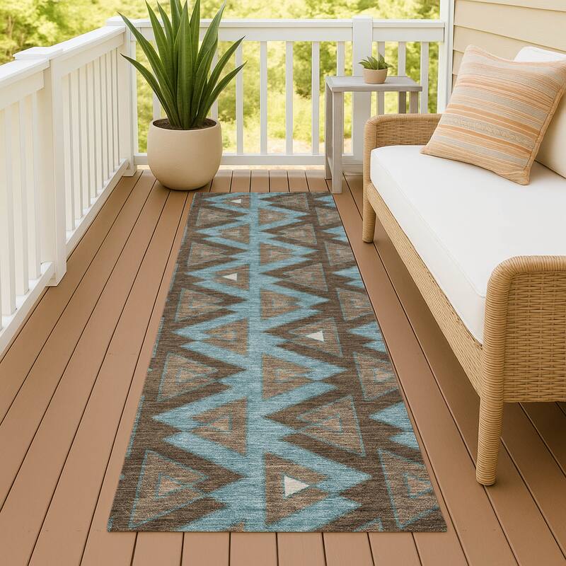 Machine Washable Indoor/ Outdoor Global Lyons Chantille Rug - Chocolate - 2'3" x 7'6"