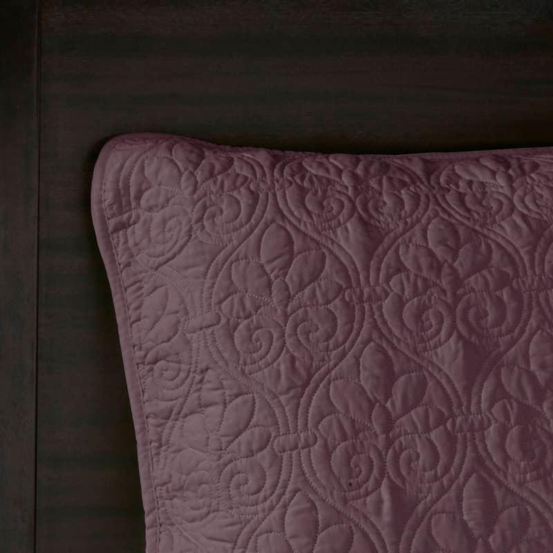 Madison Park Mansfield Reversible Oversized 3-piece Solid Texture Bedspread Quilt Set with Matching Shams