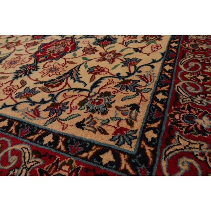 3'5''x5'4" Beige Espahan Hand Knotted Wool Rug Classic Medallion Pattern - 3' 5'' x 5' 4''