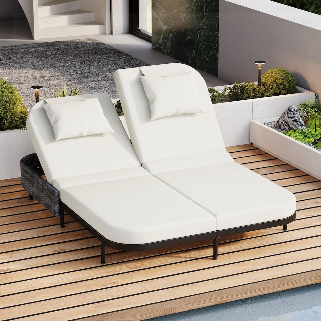 Iron Frame Outdoor Bed Loveseat
