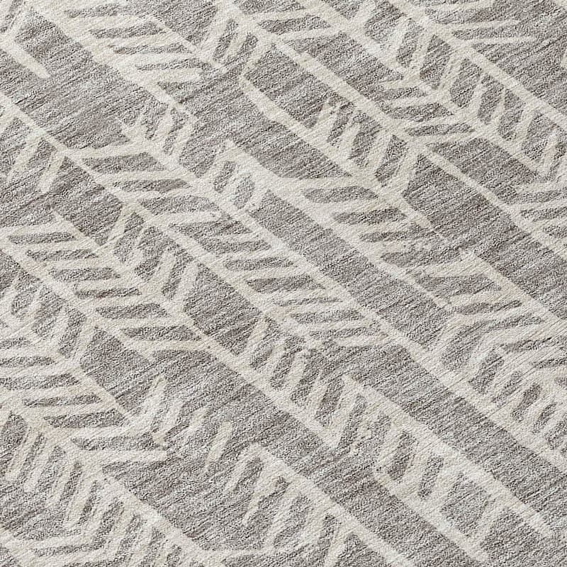 Machine Washable Indoor/ Outdoor Chantille Modern Arrows Rug
