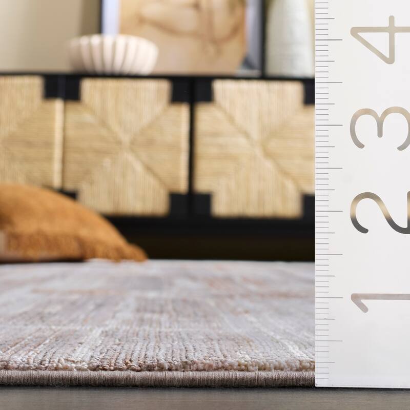 SAFAVIEH Signature Annelen Modern Contemporary Rug