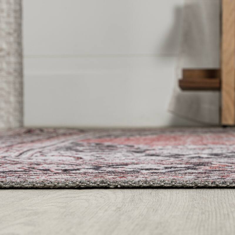 JONATHAN Y Wincer Bohemian Distressed Chenille Machine-Washable Area Rug