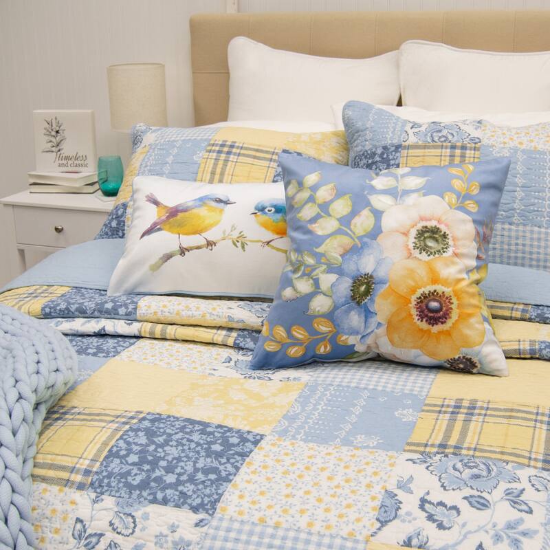 Donna Sharp Spring Flowers 2PC Polyester Decorative Pillow Set