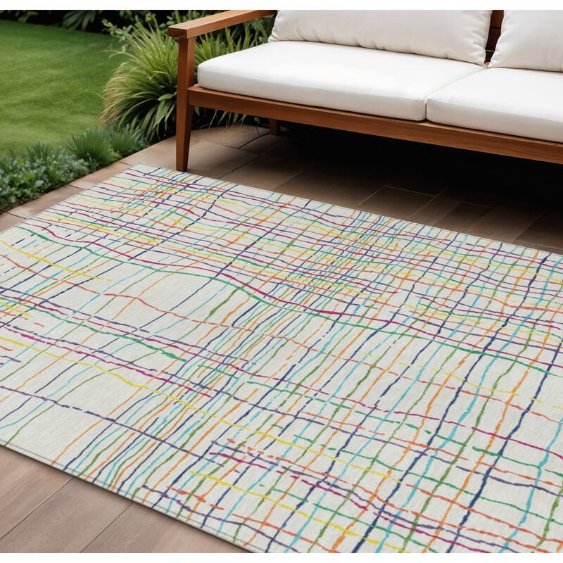 HomeRoots Striped Transitional Rectangle Outdoor Rug - 9' X 12'