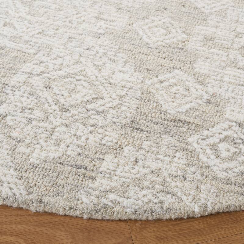 SAFAVIEH Handmade Metro Sigalit French Country Wool Rug