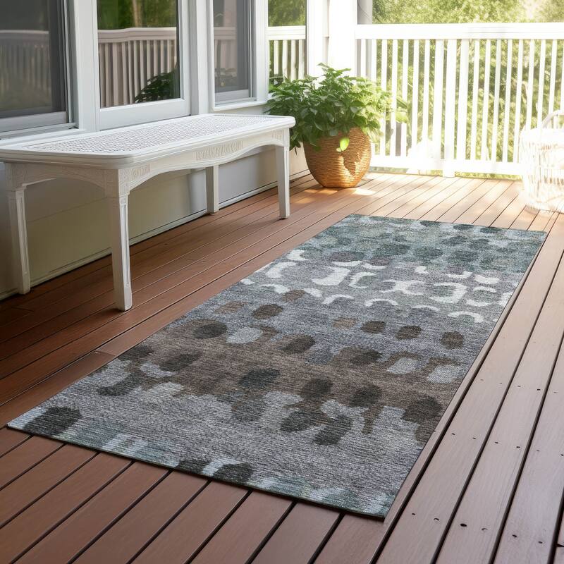 Machine Washable Indoor/ Outdoor Modern Trezze Chantille Rug - Basil - 2'3" x 7'6"