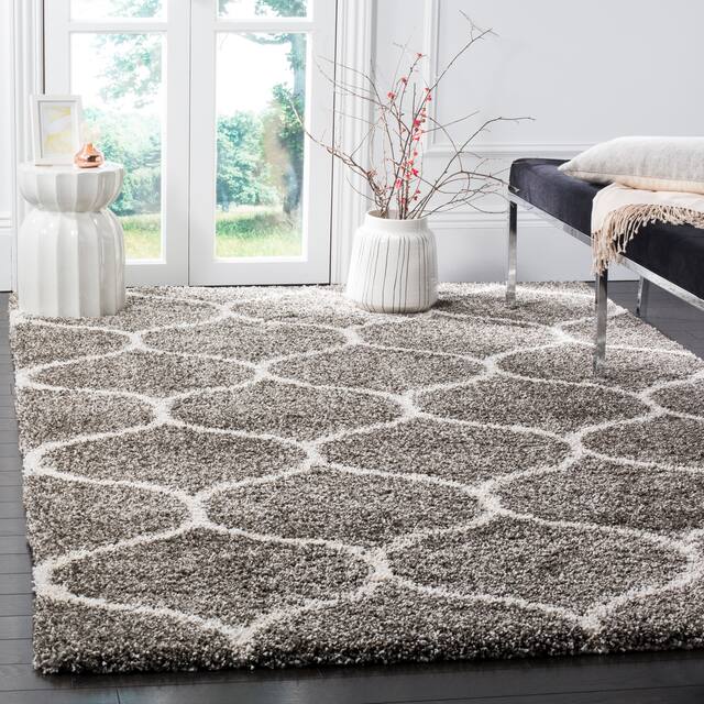 SAFAVIEH Hudson Shag Ogee Trellis 2-inch Thick Area Rug - 11' x 15' - Grey/Ivory