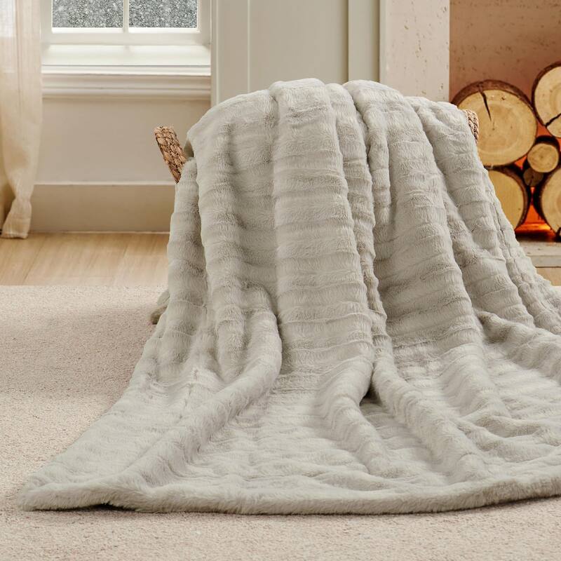 Oversized Derby Double Sided Fauxfur Throw