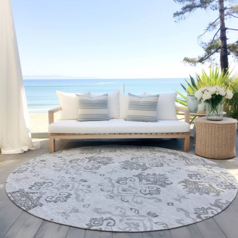 Machine Washable Indoor/ Outdoor Chantille Damask Medallion Rug - Graphite - 8' x 8'