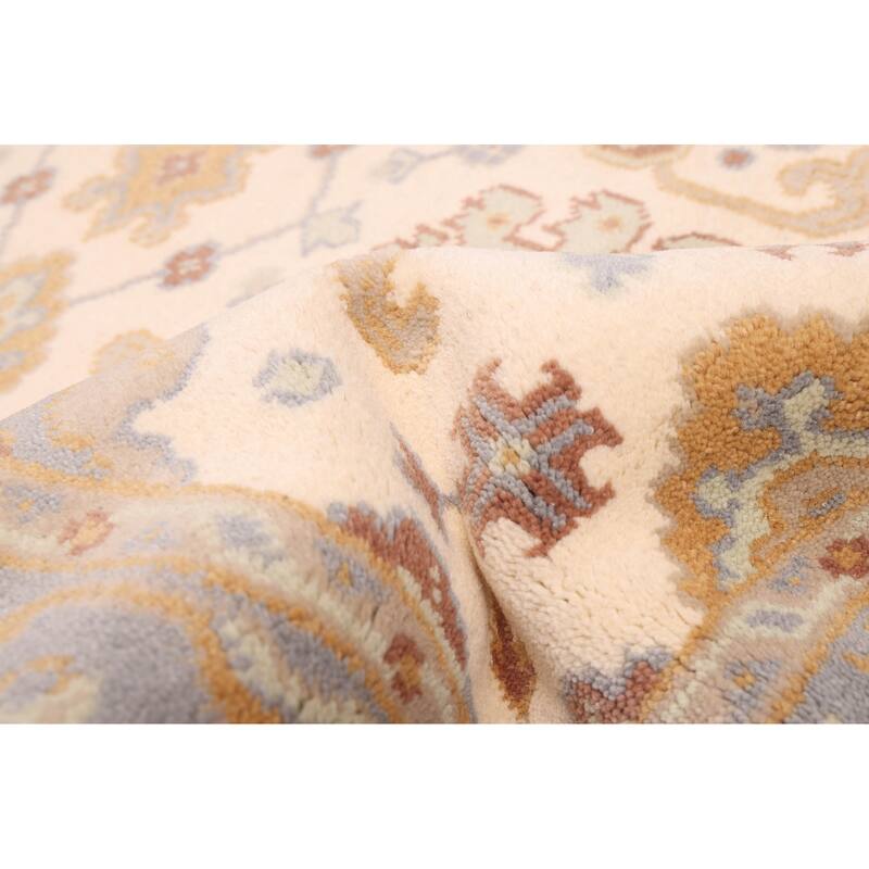 ECARPETGALLERY Hand-knotted Royal Oushak Ivory Wool Rug - 4'0 x 5'11