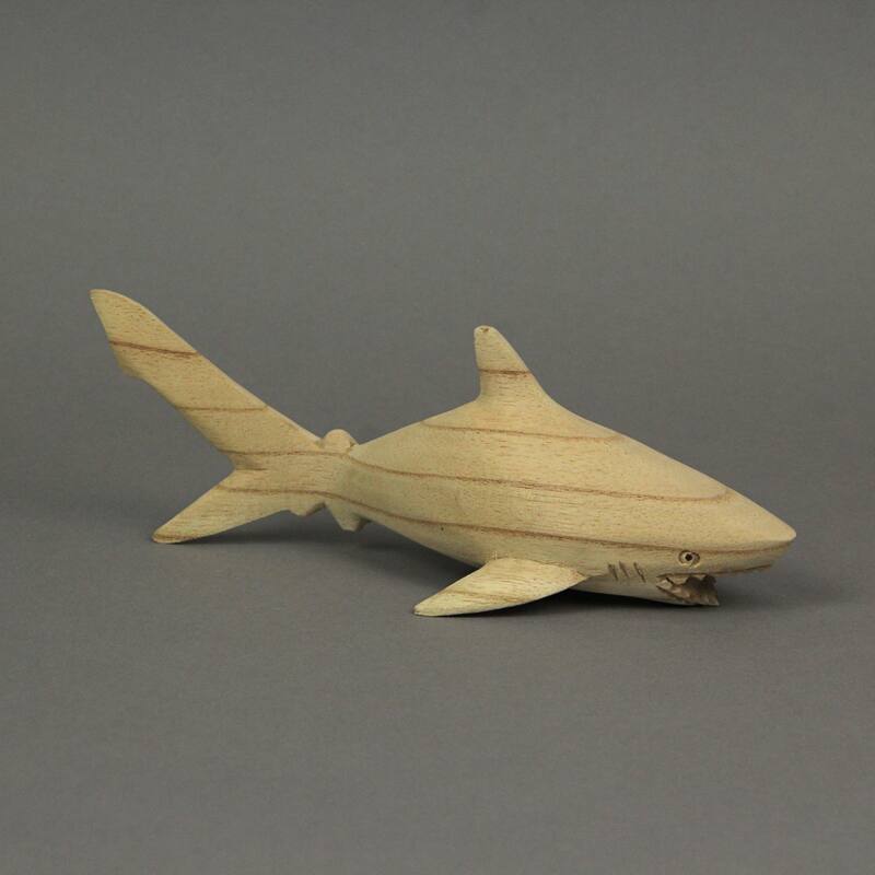 8 Inch Hand Carved Imitation Shark Wooden Sculpture Figurine Beach Home Decor - 2.75 X 8 X 2.75 inches