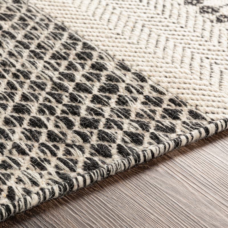 Livabliss Casual Mardin Diamond Area Rug