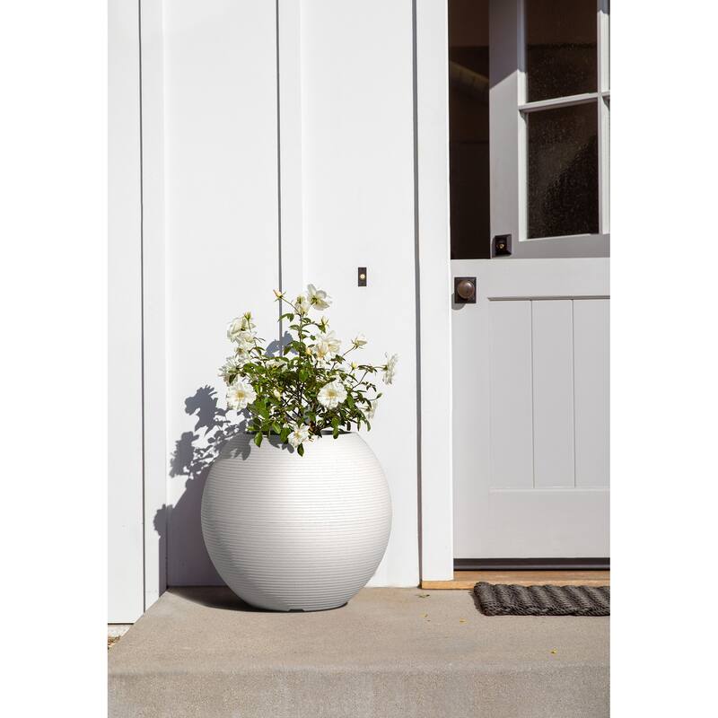 Veradek Strata Series Sphere 18'' Planter