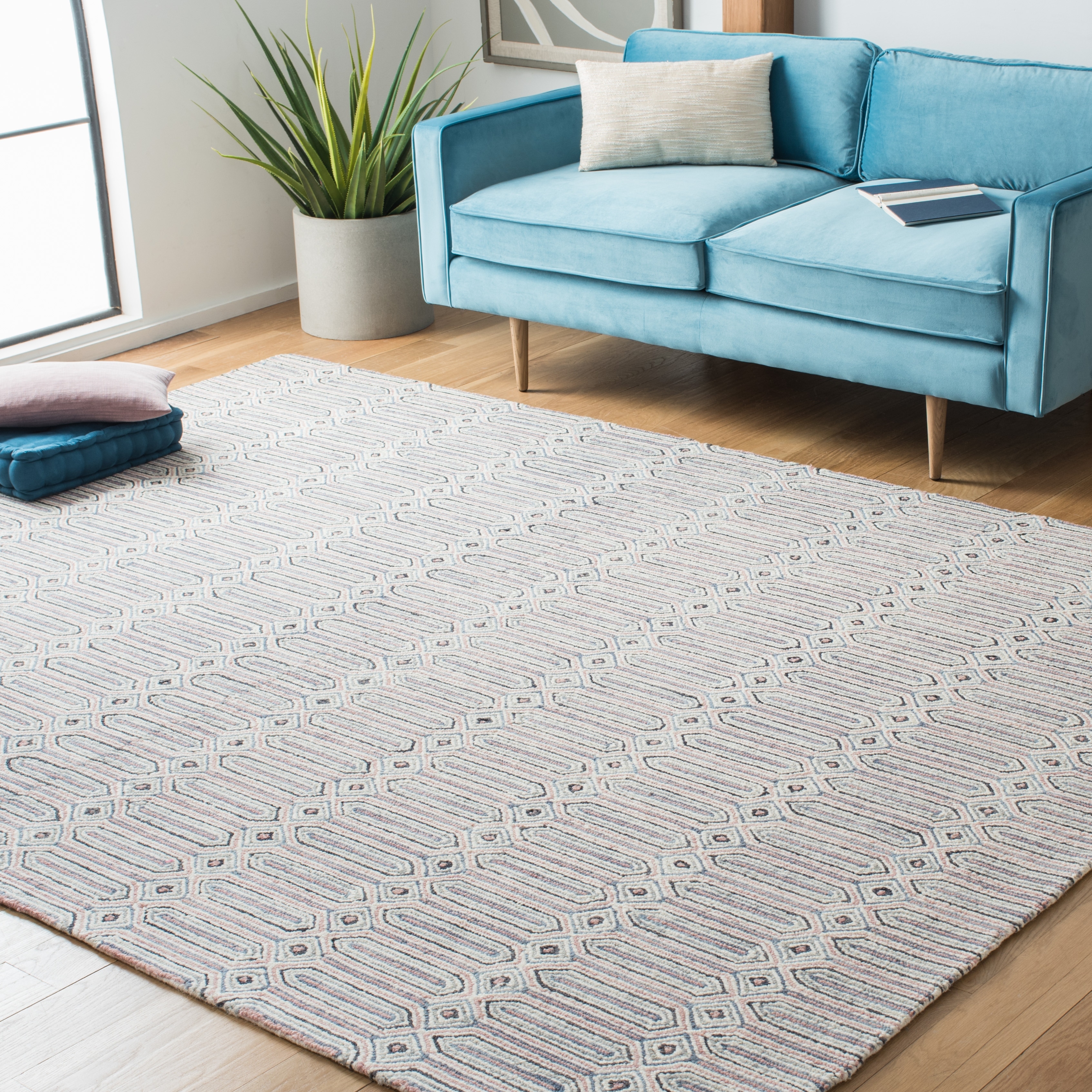 SAFAVIEH Handmade Micro-Loop Coriena Transitional Wool Rug
