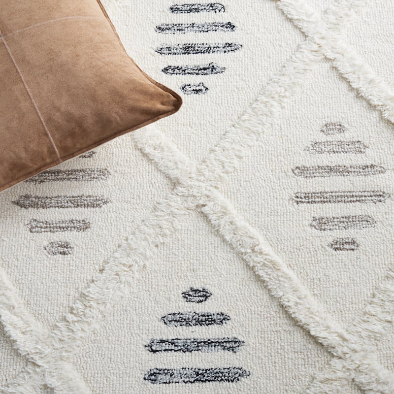 SAFAVIEH Handmade Casablanca Gizi Wool Rug