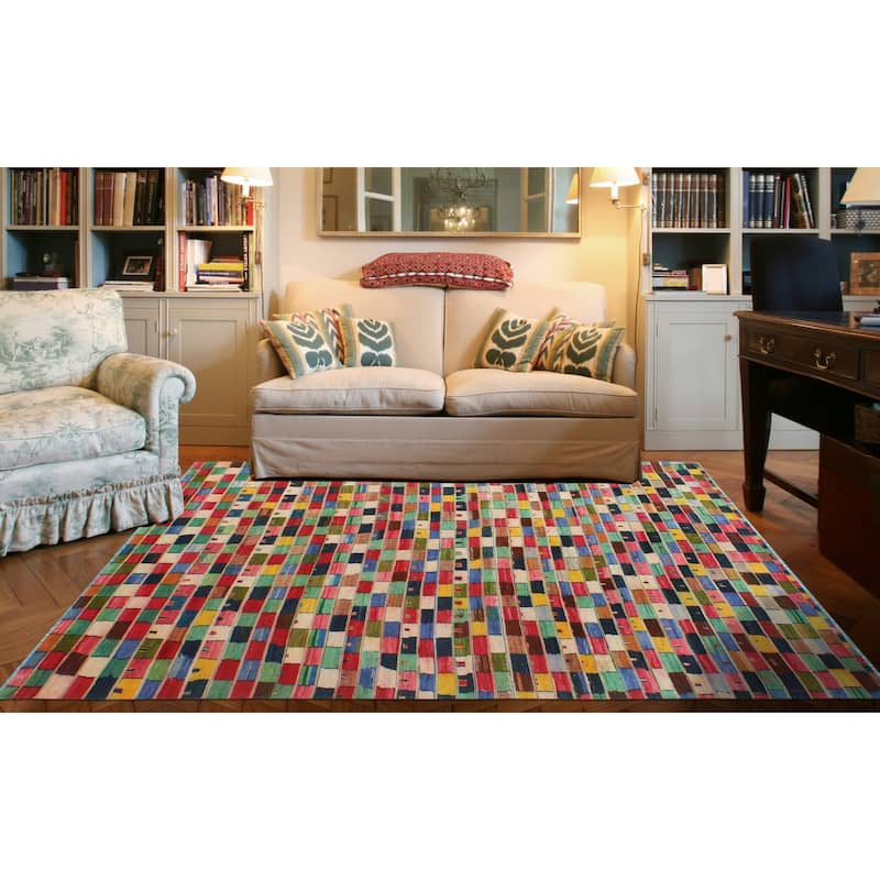 Vintage Distressed Lima Red/Beige Rug - 5'8" x 9'4"