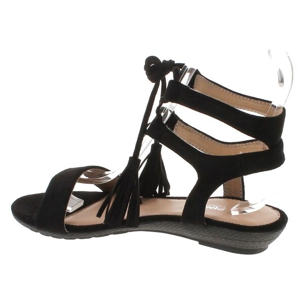 lace up low heel sandals