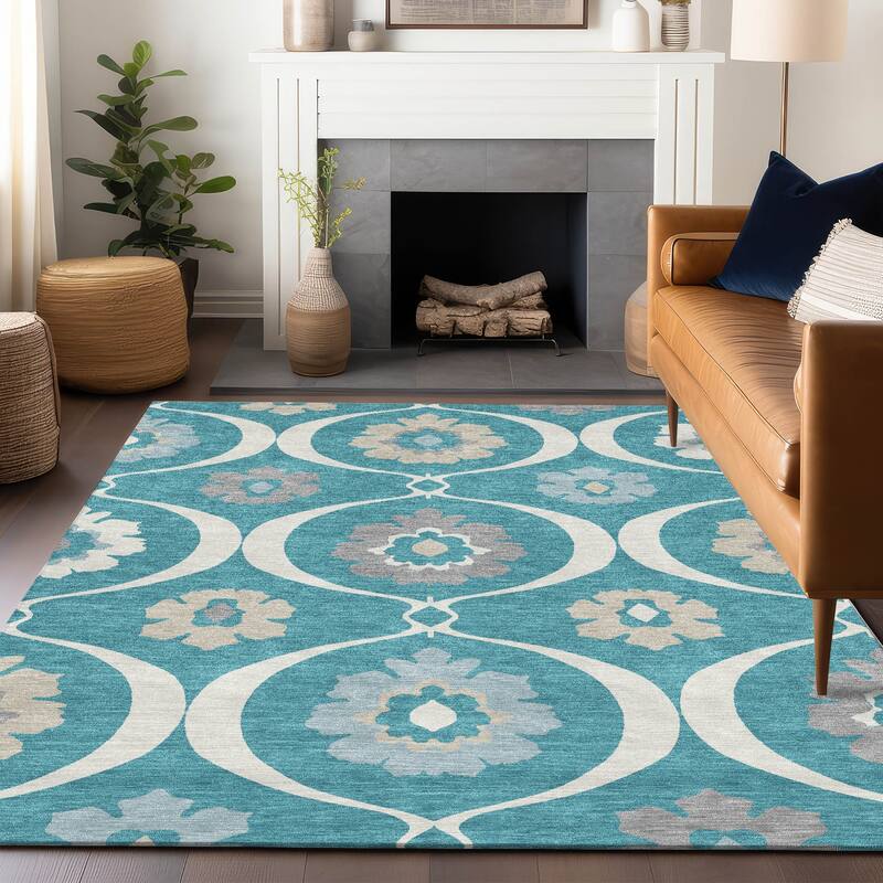 Machine Washable Indoor/ Outdoor Chantille Floral Geo Rug