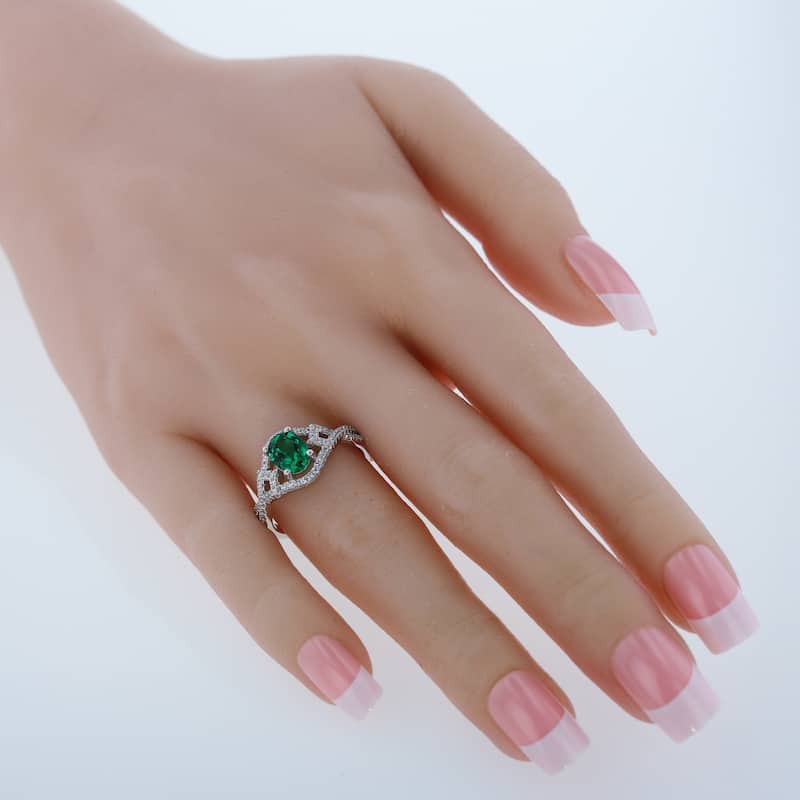 Sterling Silver 1 ct Created Emerald Birthstone Ring