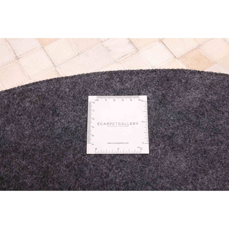 ECARPETGALLERY Handmade Cowhide Patchwork Ivory Leather Rug - 5'0 x 5'0