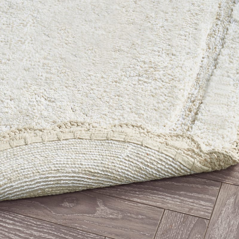 Laura Ashley Eloise Crochet Border Bath Mat