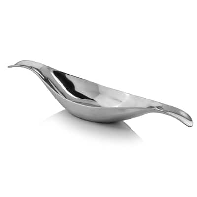 HomeRoots 8" Silver Aluminum Long Wavy Bowl - 5.5 x 8 x 34.5