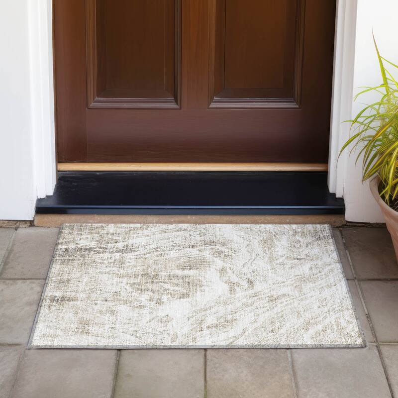 Machine Washable Indoor/ Outdoor Modern Abstract Chantille Rug - Taupe - 1'8" x 2'6"