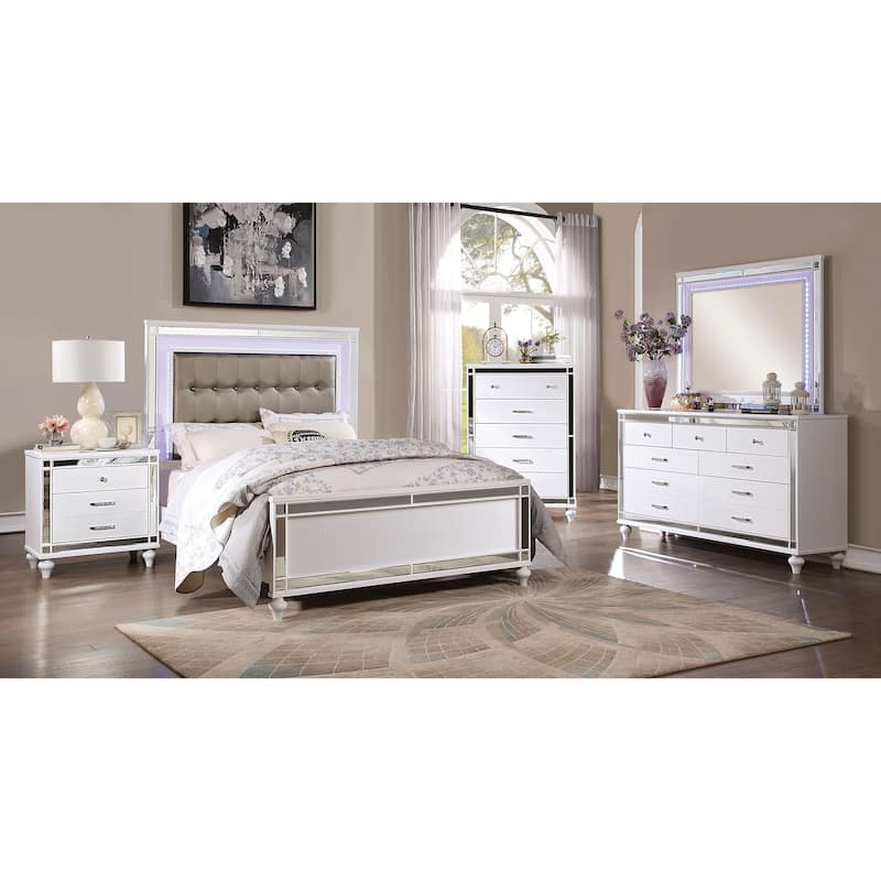 Derc Glam Solid Wood 3-Drawer Nightstand by Furniture of America