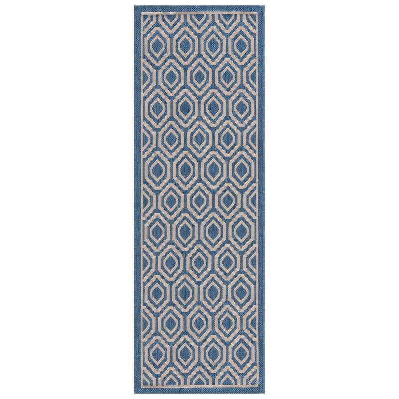 SAFAVIEH Courtyard Carolee Indoor/ Outdoor Patio Backyard Rug