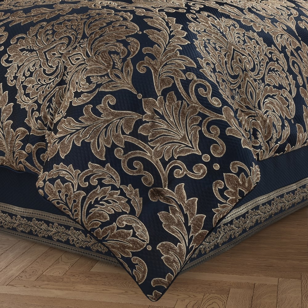 J. Queen New York Monte Carlo Comforter Set