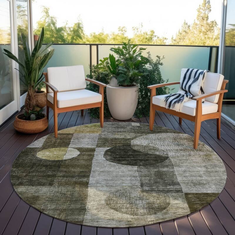 Machine Washable Indoor/ Outdoor Abstract Geo Chantille Rug