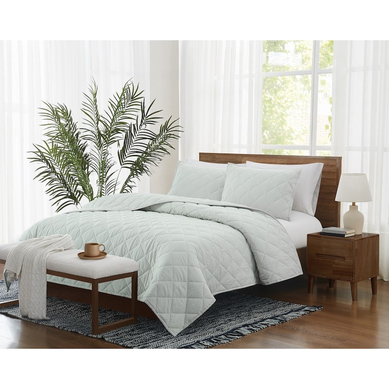 Brooklyn Loom Pinstripe 3 Piece Quilt Set