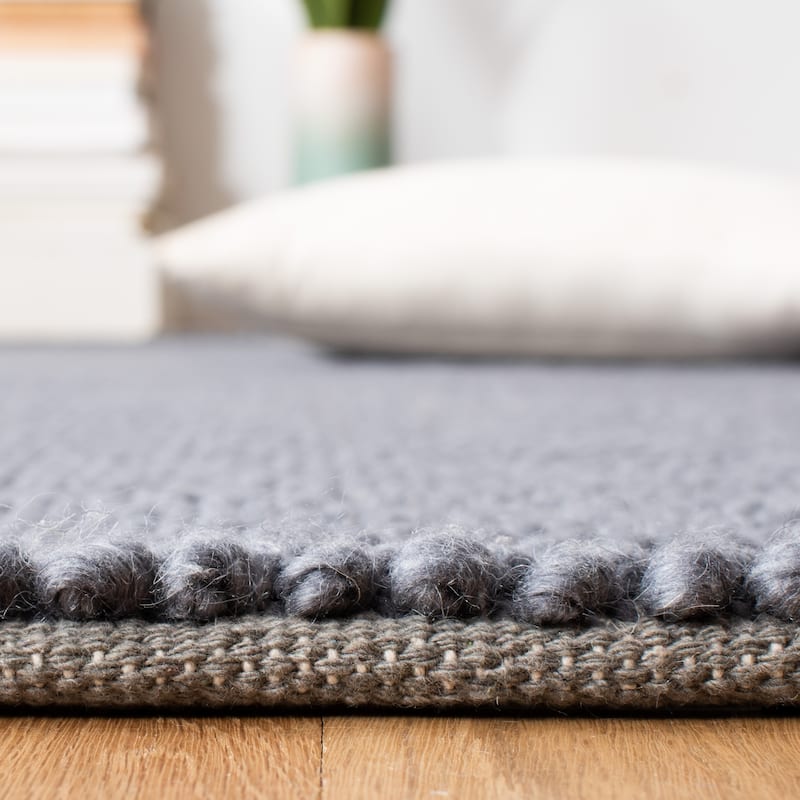 SAFAVIEH Handmade Natura Eduina New Zealand Wool Rug