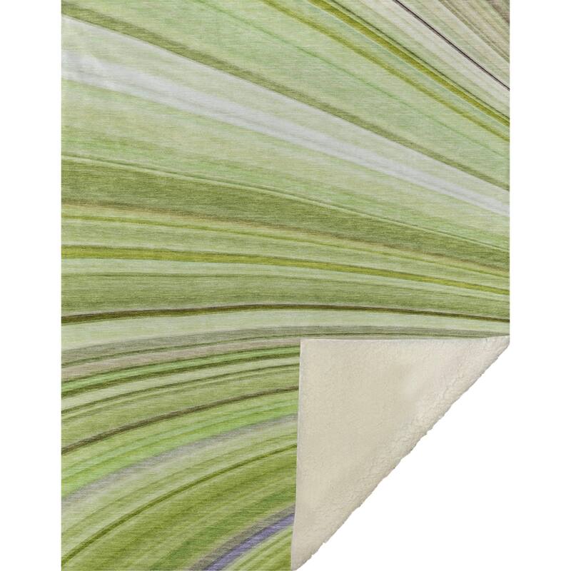 Premium Machine Washable Contemporary Stripe Sherpa Throw Blanket
