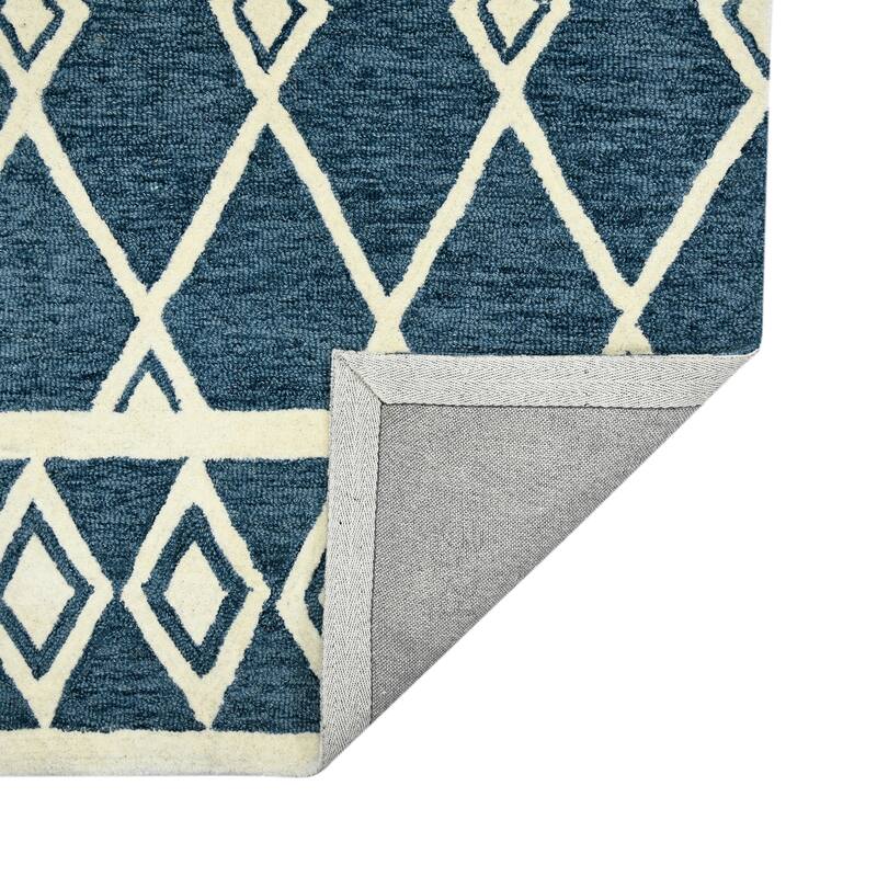 Visalle Raton Hand-Hooked Wool Area Rug