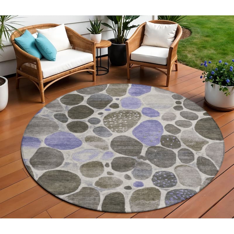 HomeRoots Geometric Transitional Rectangle Outdoor Rug - 8' Round