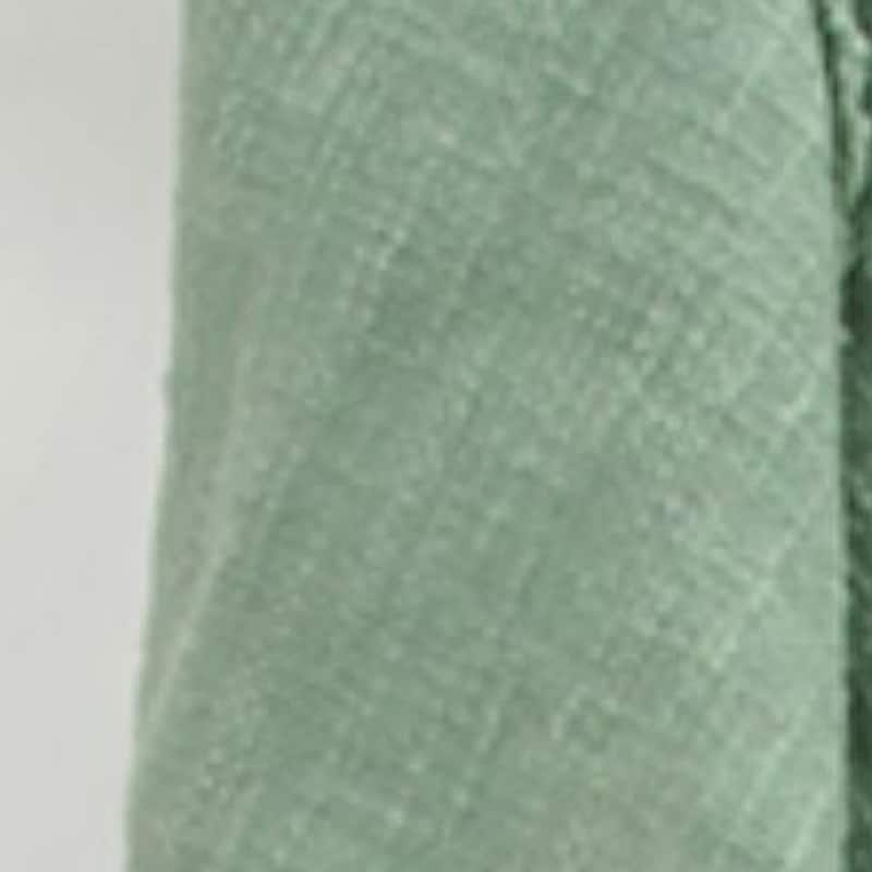 HomeRoots Green Woven 100% Woven Textured Cotton Throw Blanket