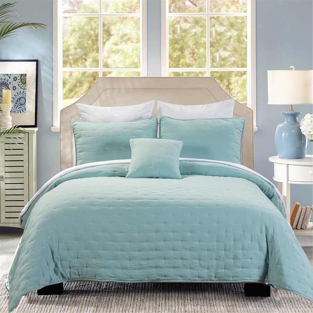 Emilie 4 Piece Crescent Stitch Quilt Set by HULALA HOME