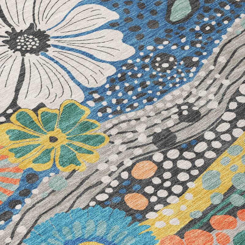 Machine Washable Indoor/ Outdoor Whimsy Floral Chantille Rug