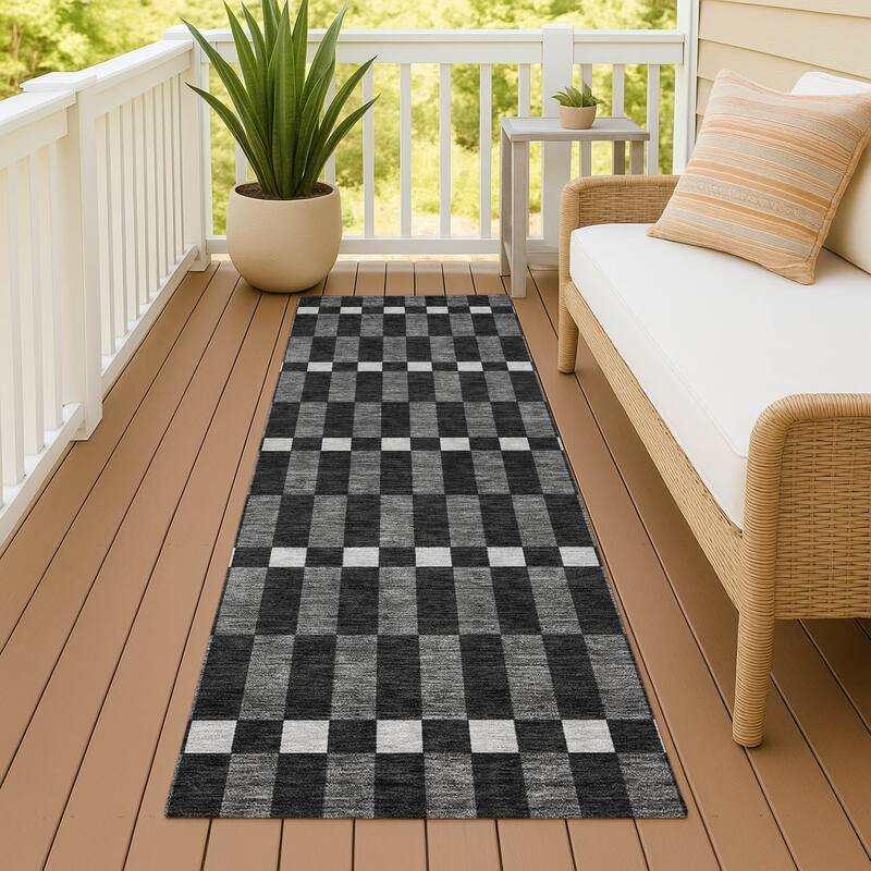 Machine Washable Indoor/ Outdoor Modern Augusta Chantille Rug - Black - 2'3" x 7'6"