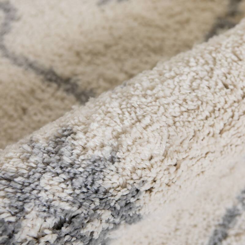 Aspen Emara Southwestern Geometric Shag Area Rug