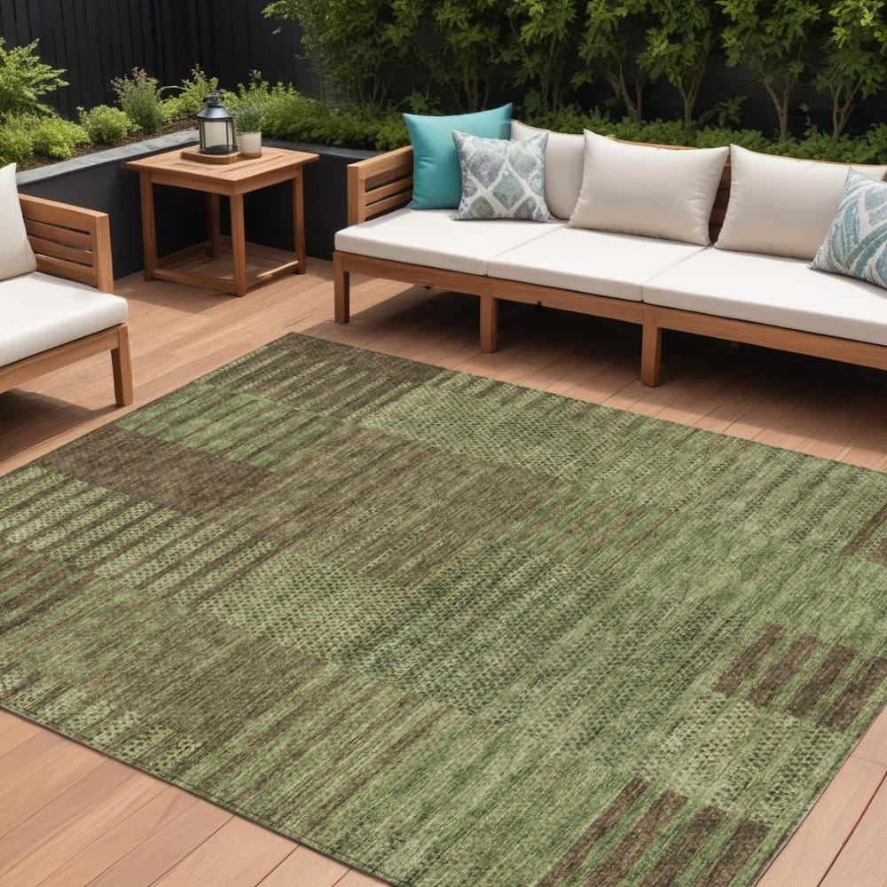 HomeRoots Striped Modern Rectangle Outdoor Rug