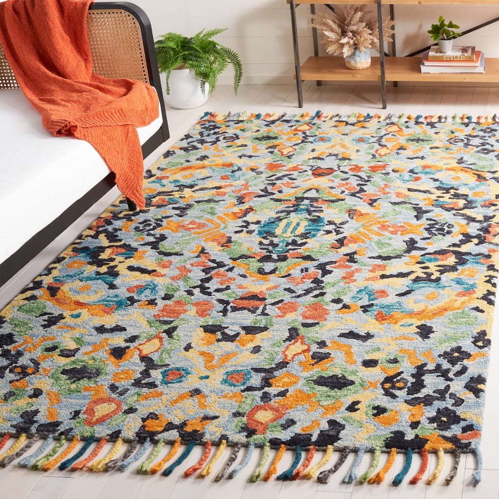 SAFAVIEH Handmade Blossom Seoung Modern Floral Wool Rug